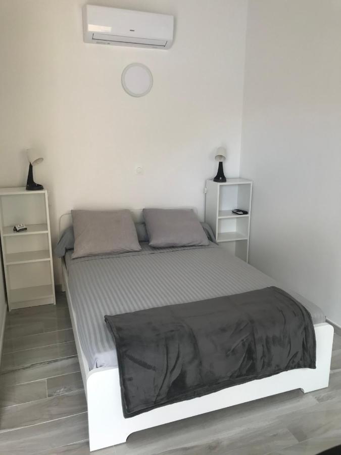 Beach House Fos-sur-Mer Bagian luar foto