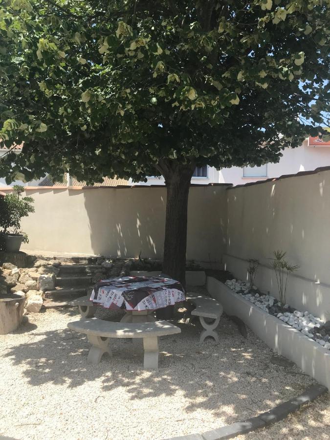 Beach House Fos-sur-Mer Bagian luar foto